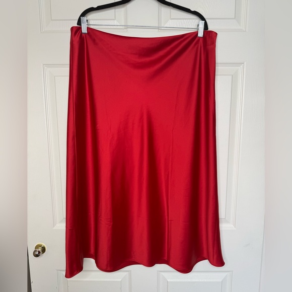 Universal Standard Moro Bias Cut Swing A-Line Jersey Satin Midi Skirt Red Sz 18 - Picture 3 of 11
